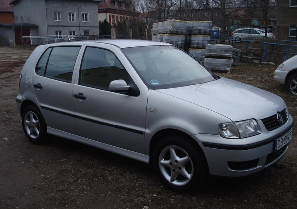 Volkswagen Polo cena 5000 przebieg: 188000, rok produkcji 2001 z Wałbrzych małe 172